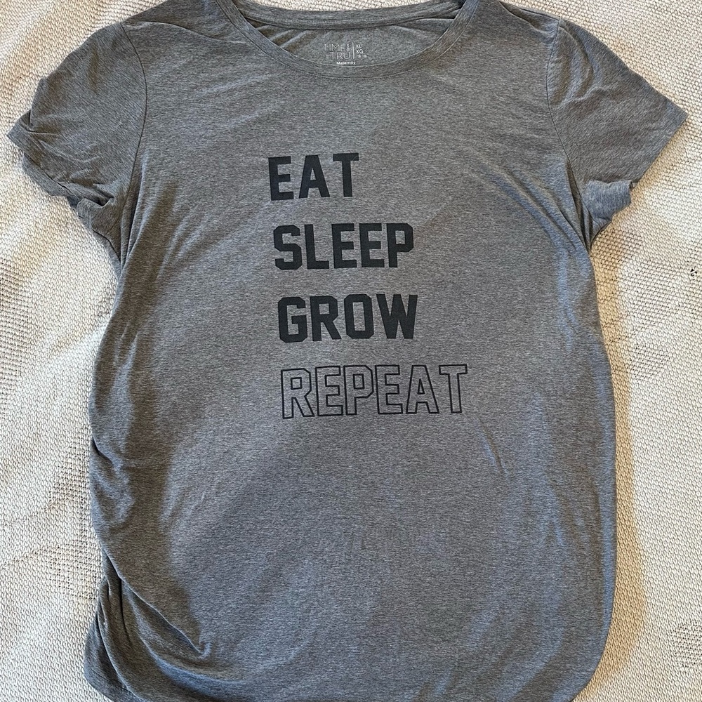 Time and Tru Gray Graphic Maternity Tee - "Eat Sleep Grow Repeat"